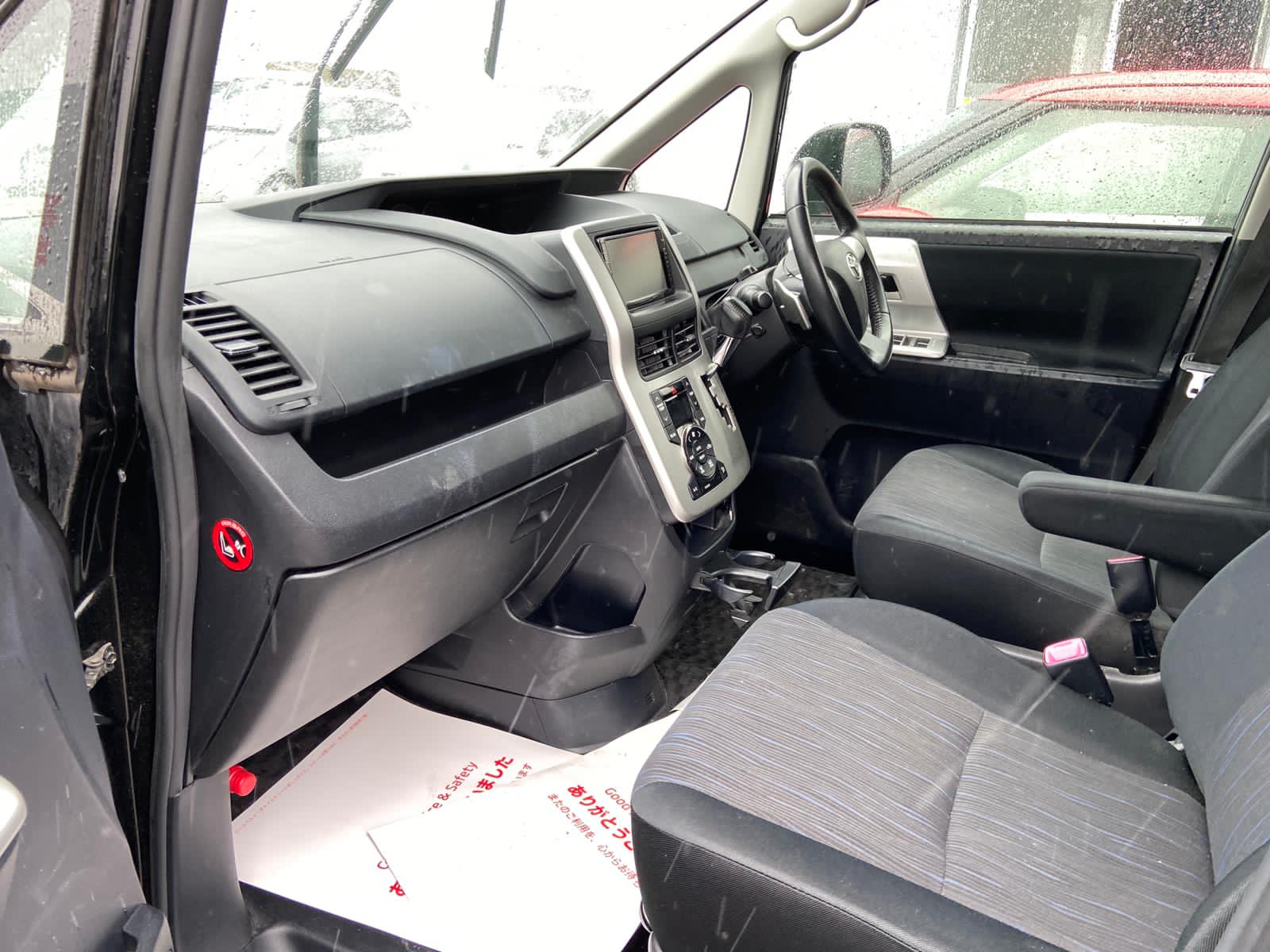 2010 Toyota Voxy